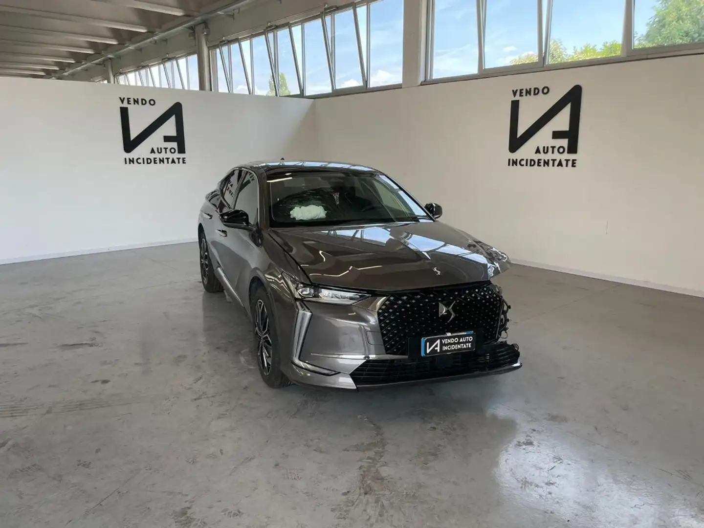 DS Automobiles DS 4 1.5 BLUEHDI 130CV OPERA CAMBIO AUTOMATICO Grigio - 1