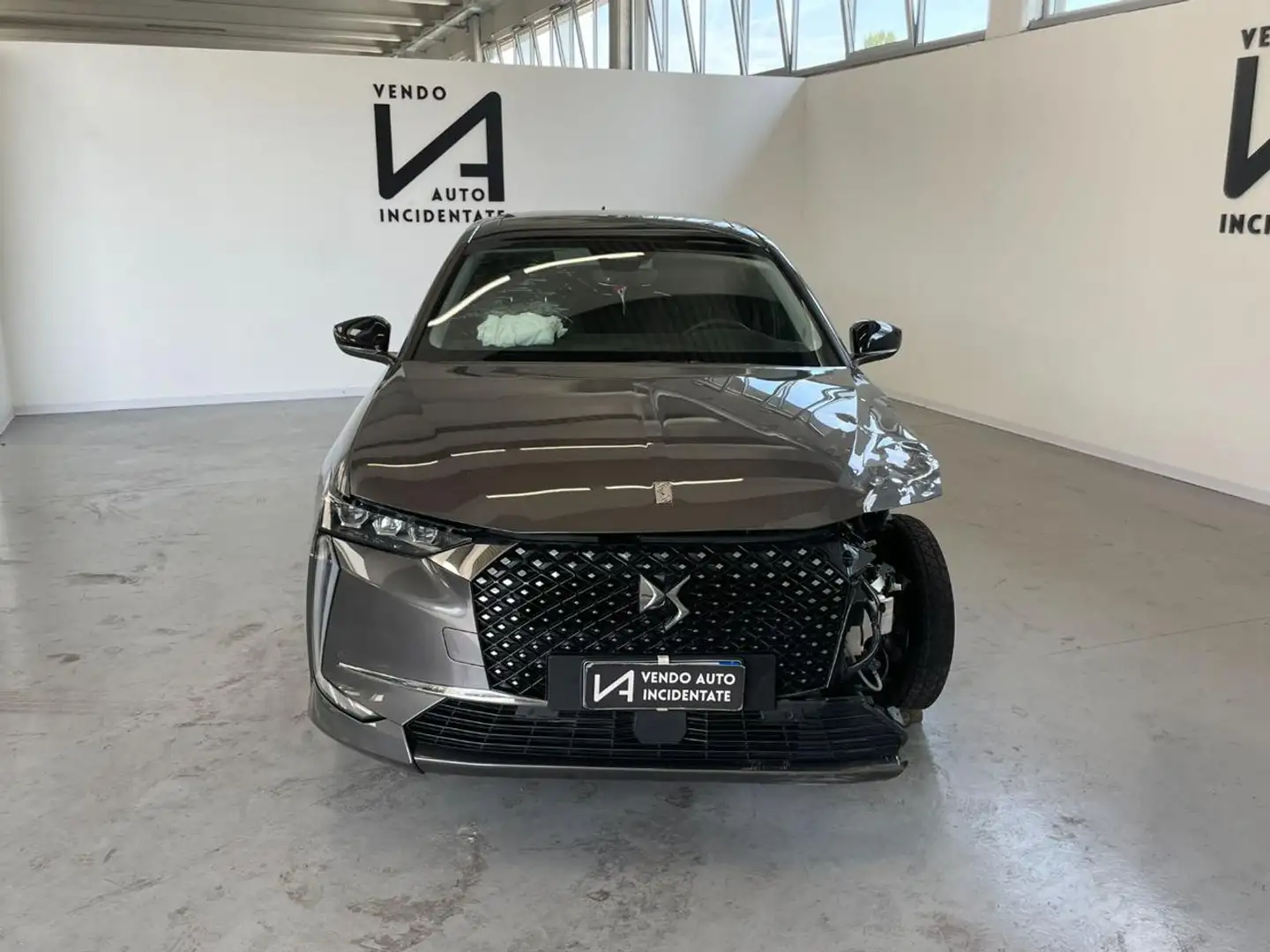DS Automobiles DS 4 1.5 BLUEHDI 130CV OPERA CAMBIO AUTOMATICO Grigio - 2