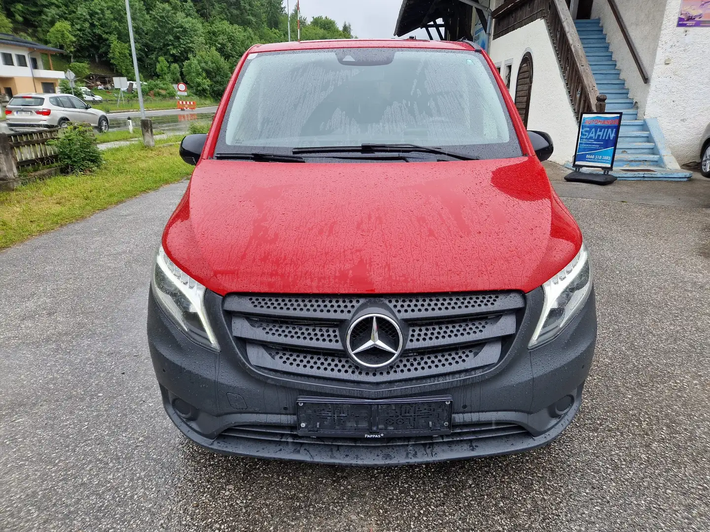 Mercedes-Benz Vito 114/116 CDI, 119 CDI/BT Pro 4MATIC extralang Červená - 2