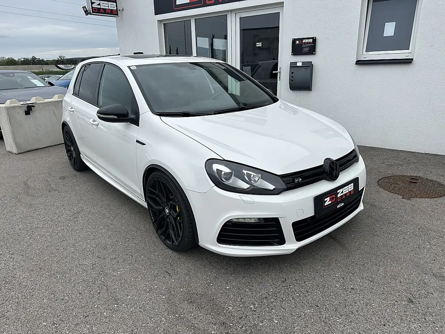 Volkswagen Golf VI 4motion 2.0 TSI R Weiß - 1