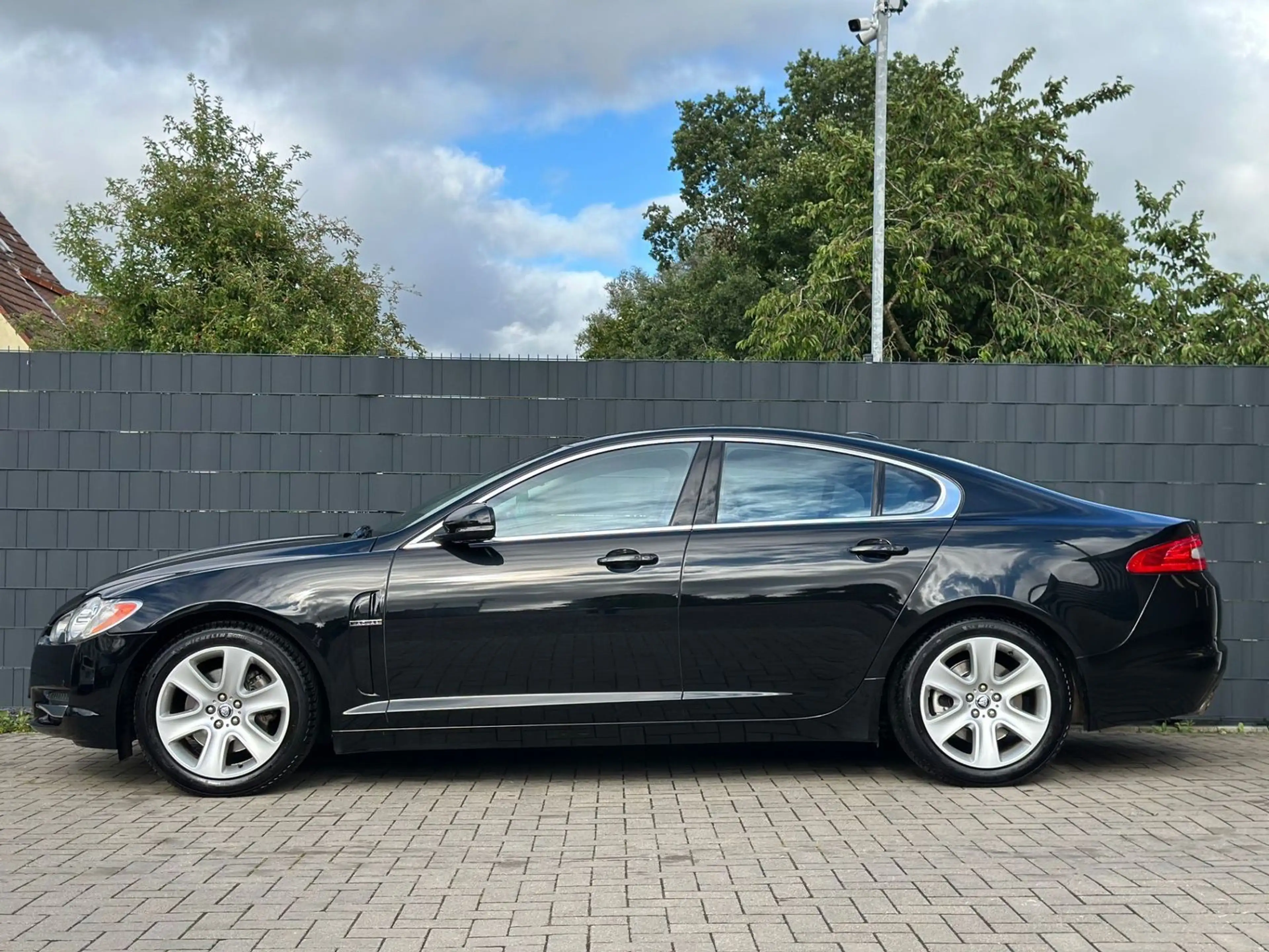 Jaguar XF 3.0 V6 Premium Luxury Schiebedach — photo 15