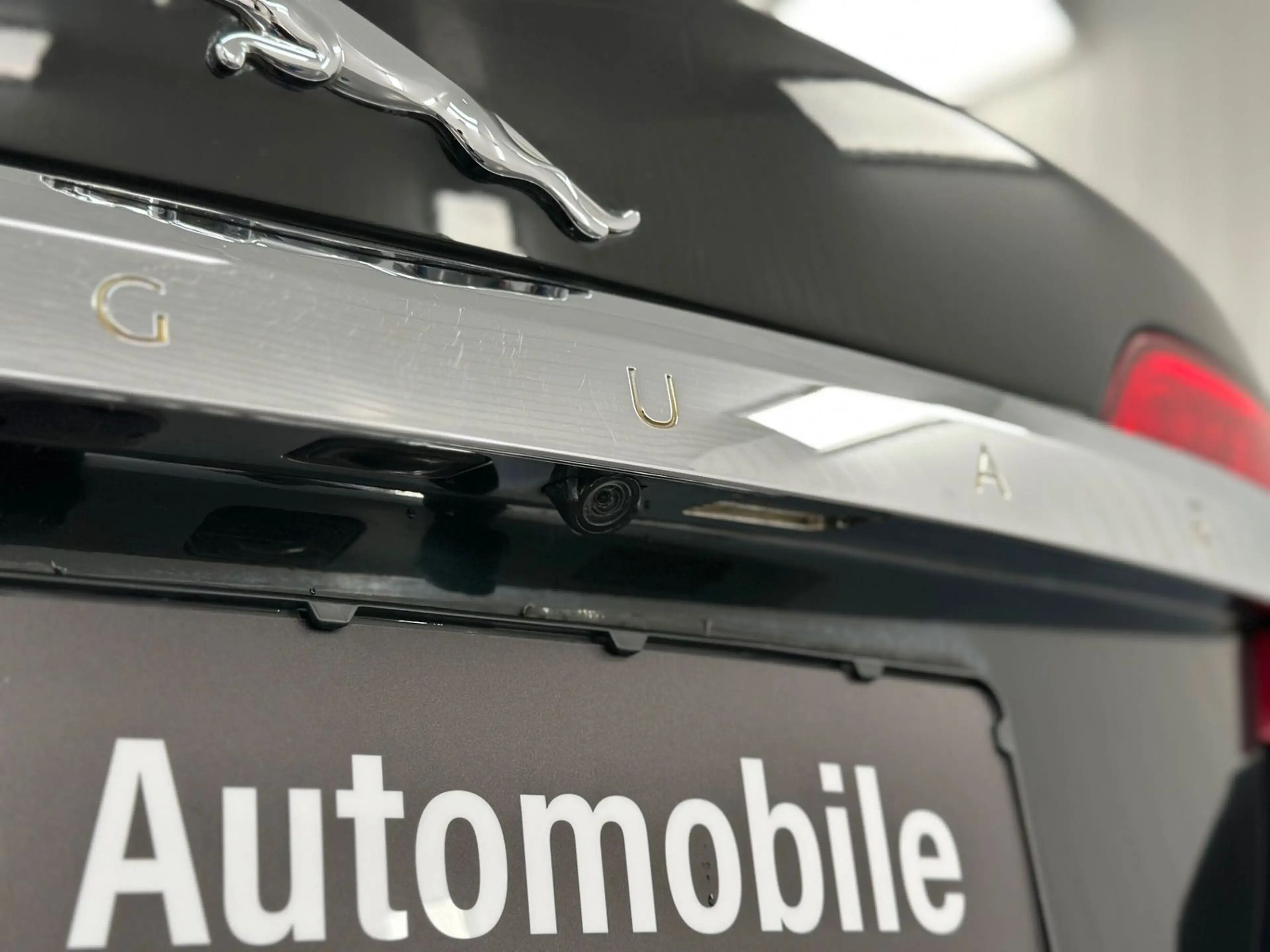Jaguar XF 3.0 V6 Premium Luxury Schiebedach — photo 11