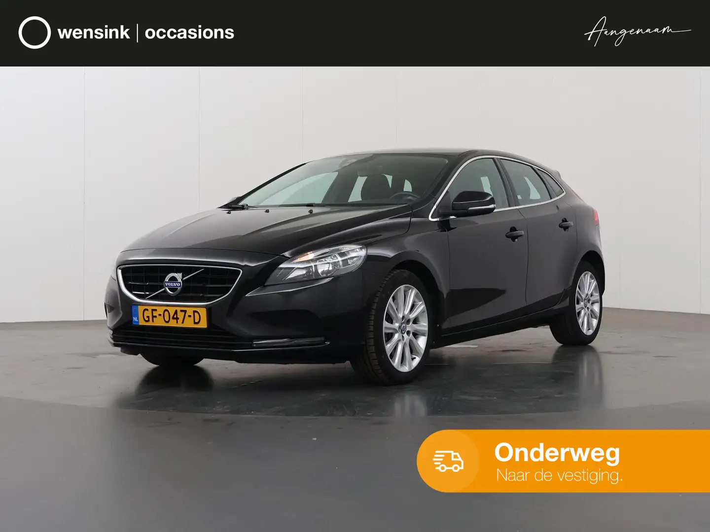 Volvo V40 1.5 T3 Momentum | Navigatie | Bluetooth | Climate Noir - 1