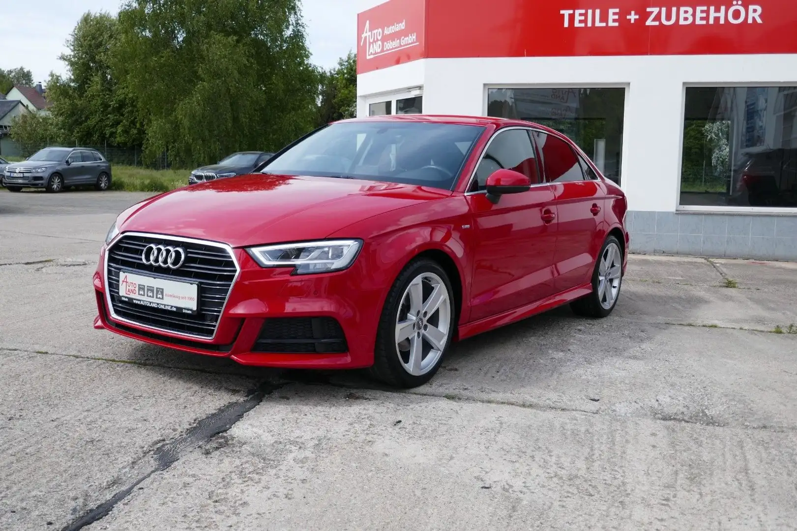 Audi A3 Lim 30 TDI DSG sport S Line LED/Navi/DAB/SHZ Rot - 1