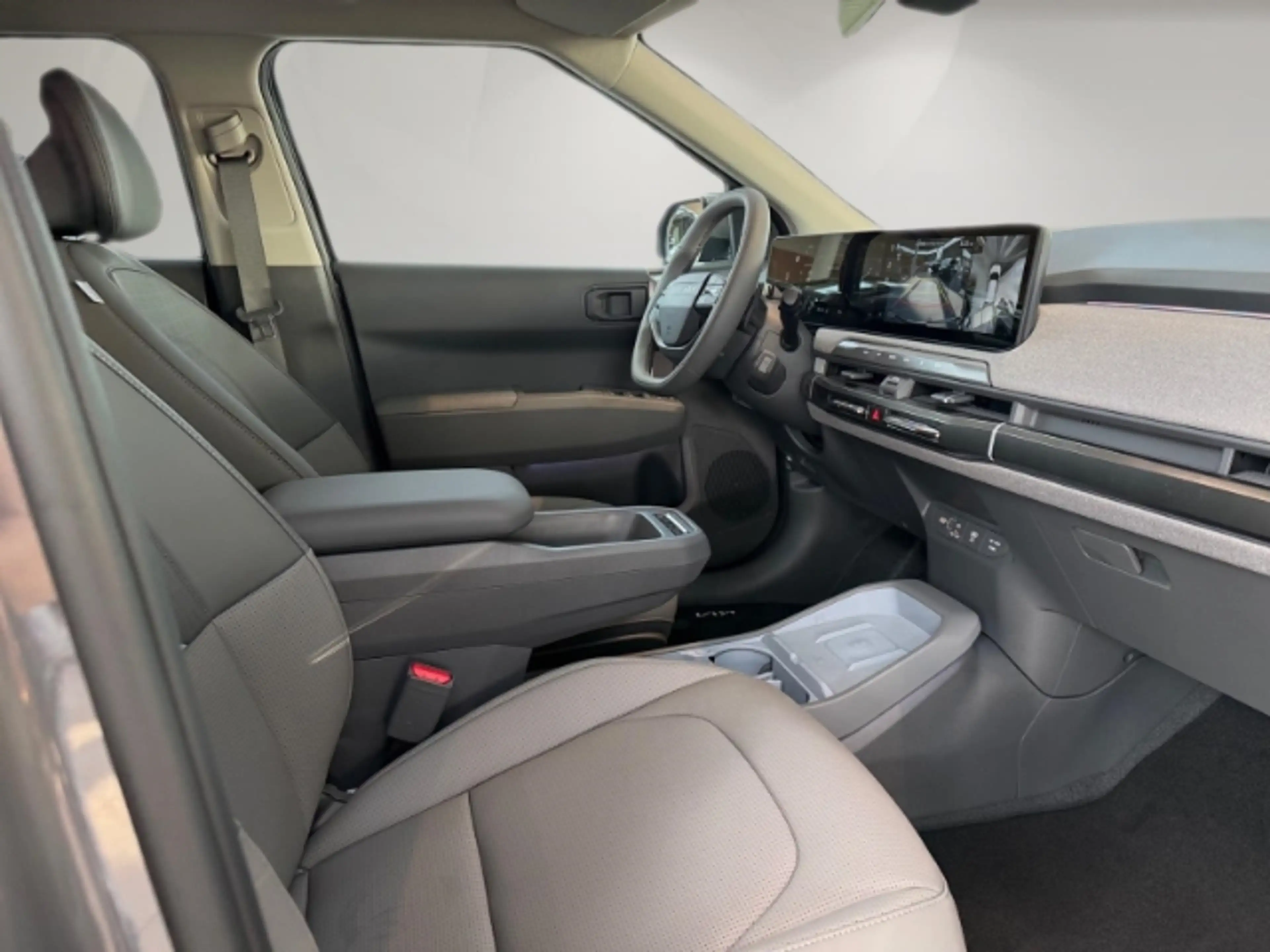 Kia EV3 Kia Earth 81,4 kWh 360°KAMERA,NAVI,CARPLAY,LED,AMB — photo 14