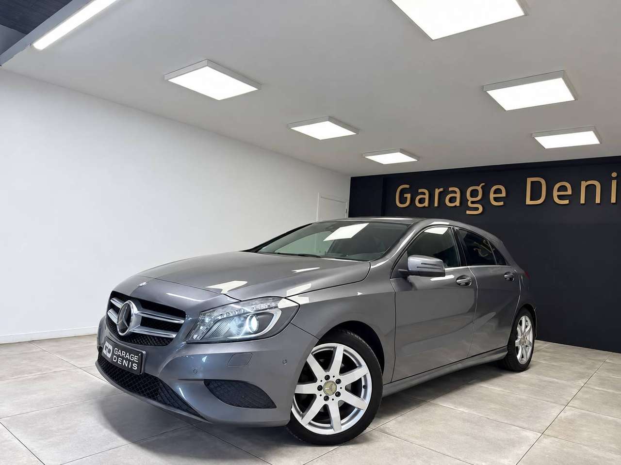 Mercedes-Benz A 200 — photo 1