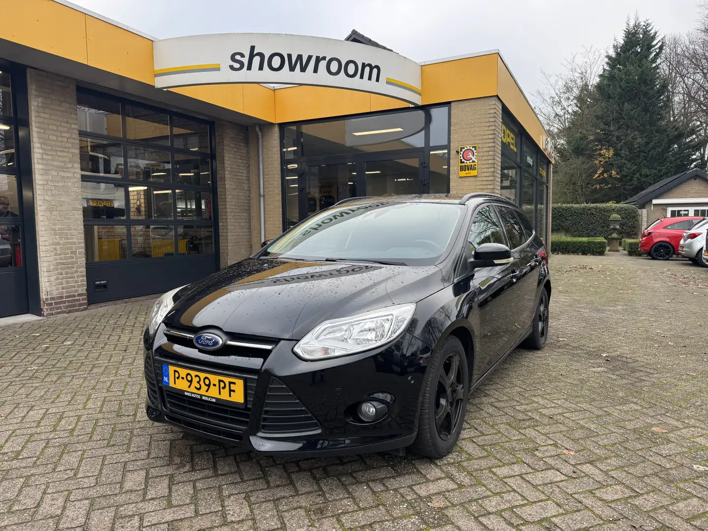 Ford Focus Wagon 1.0 EcoBoost Lease Titanium Schwarz - 1