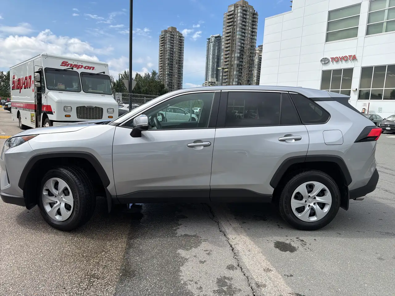 Toyota RAV 4 снимка Toyota RAV 4