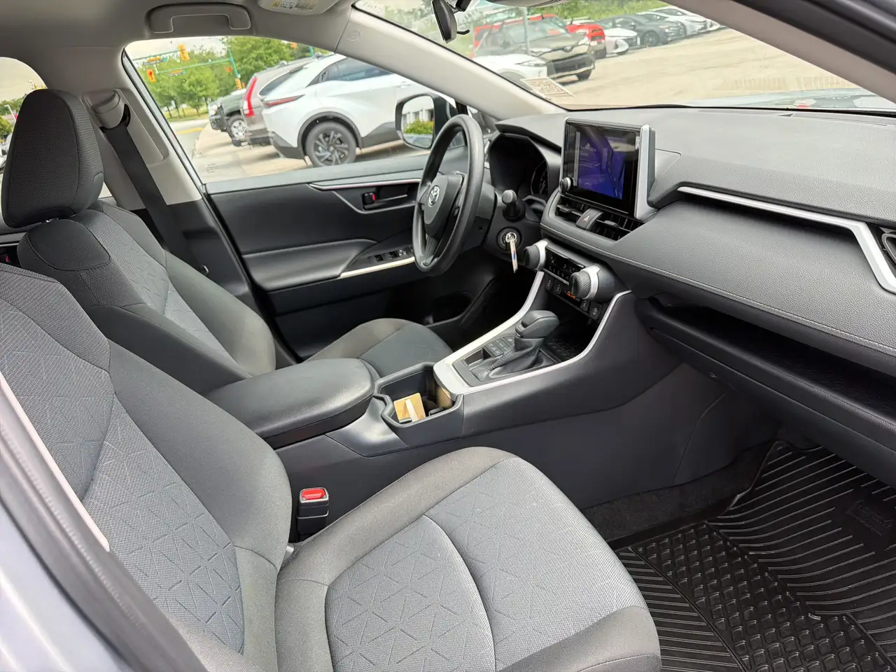 Toyota RAV 4 снимка Toyota RAV 4
