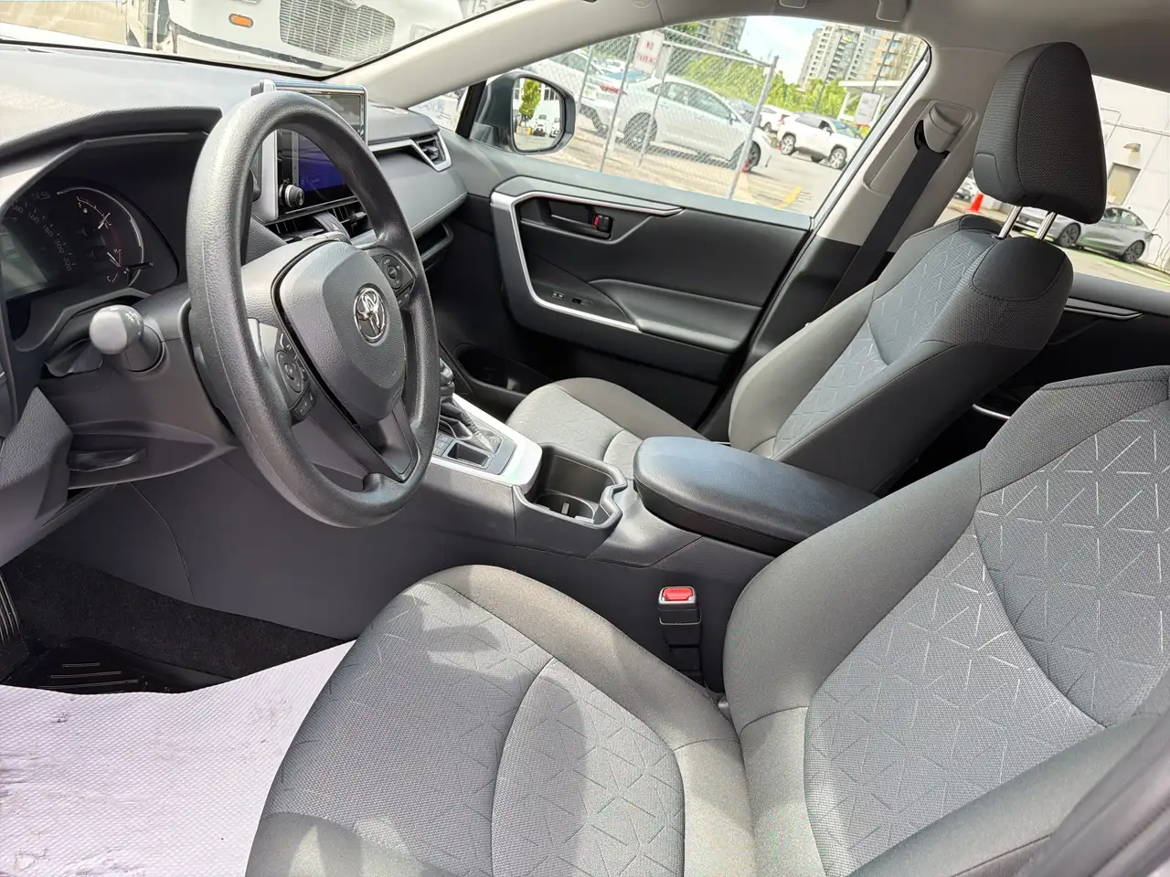 Toyota RAV 4 снимка Toyota RAV 4