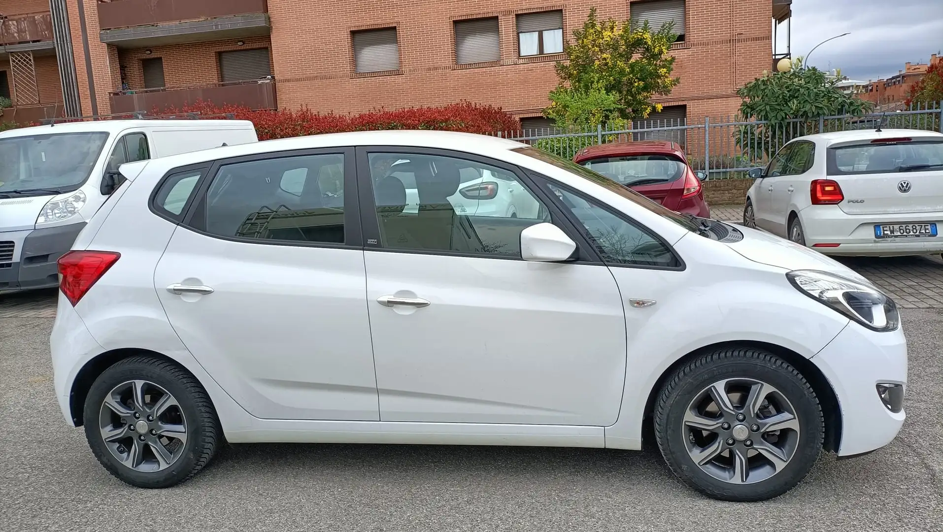 Hyundai iX20 ix20+1.4+crdi+Comfort+FL+E6 Bianco - 1