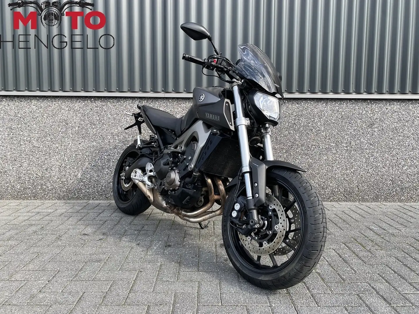 Yamaha MT-09 Grijs - 2