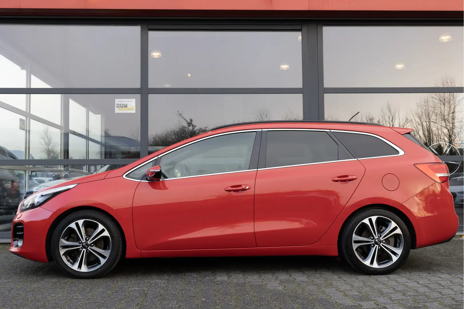 Kia Ceed SW / cee'd SW Sportswagon 1.0 T-GDi | GT-Line | NAVI | CAMERA | Rood - 2