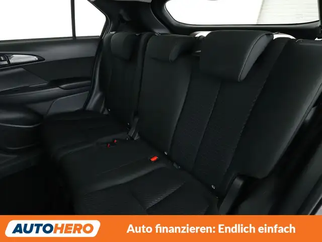Mitsubishi Eclipse Cross view 14