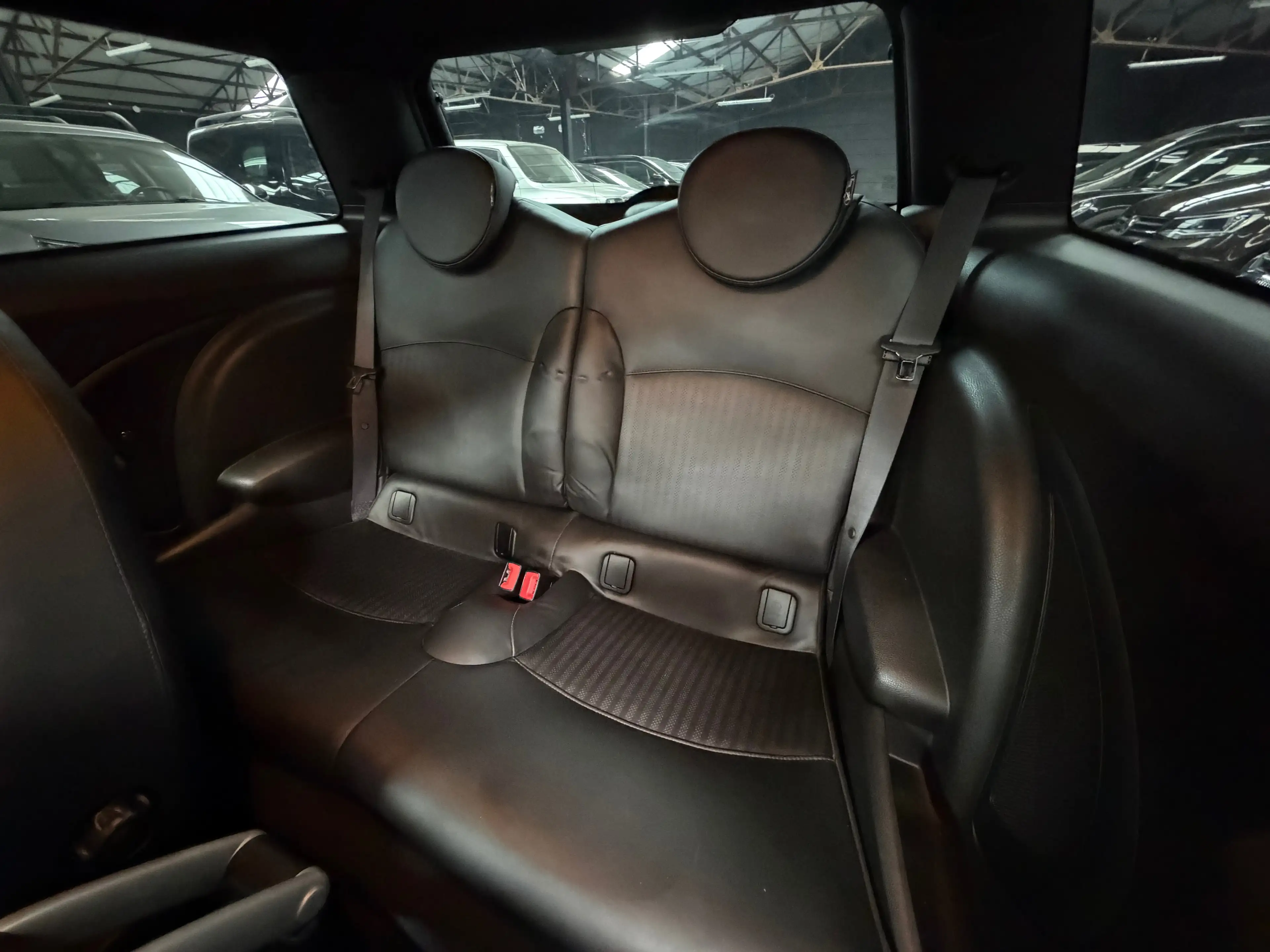 MINI John Cooper Works 1.6i JCW * GPS * CUIR * SIEGE CH * CLIM * CRUISE * GARANTIE — photo 9