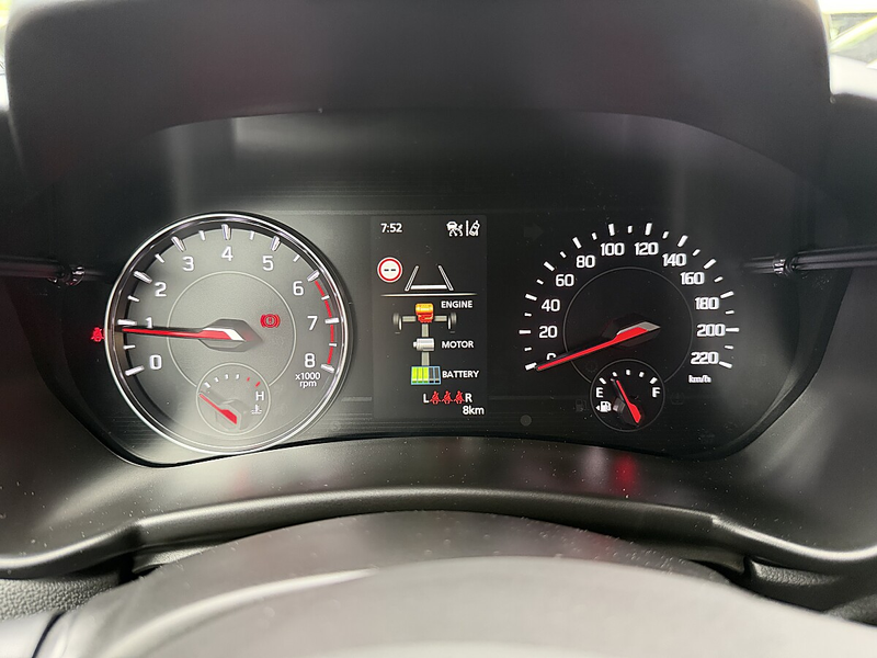 Suzuki Swift 1,2 Hybrid Shine — photo 9