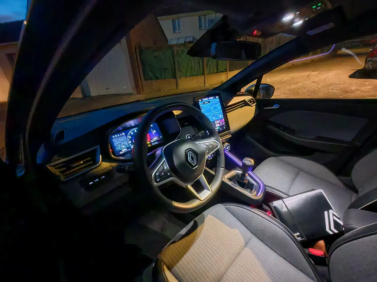 Renault Clio Citadine 5 portes — photo 9
