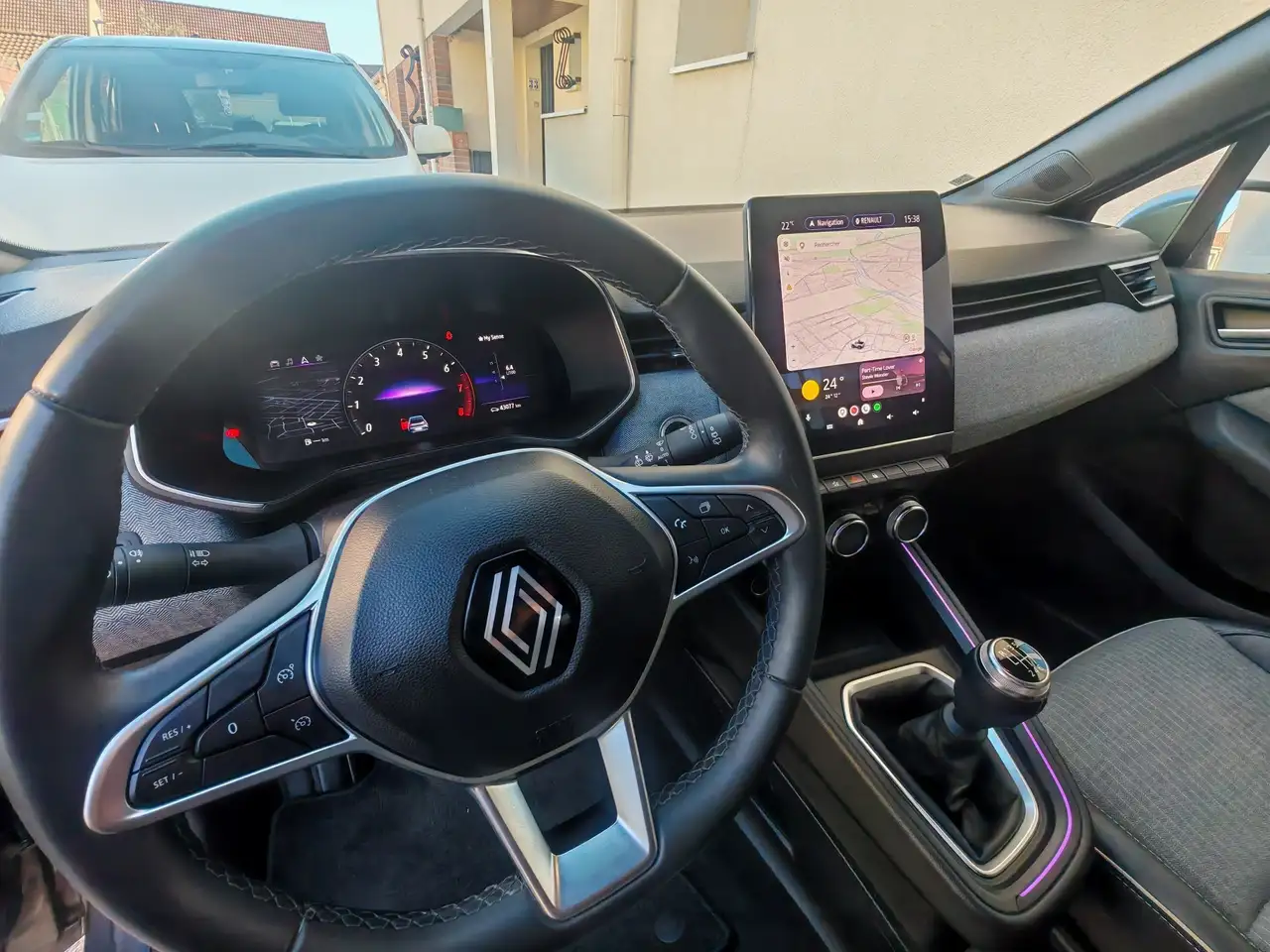 Renault Clio Citadine 5 portes — photo 10