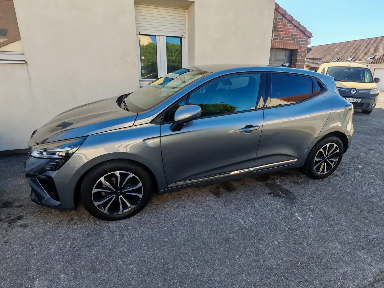 Renault Clio Citadine 5 portes — photo 12