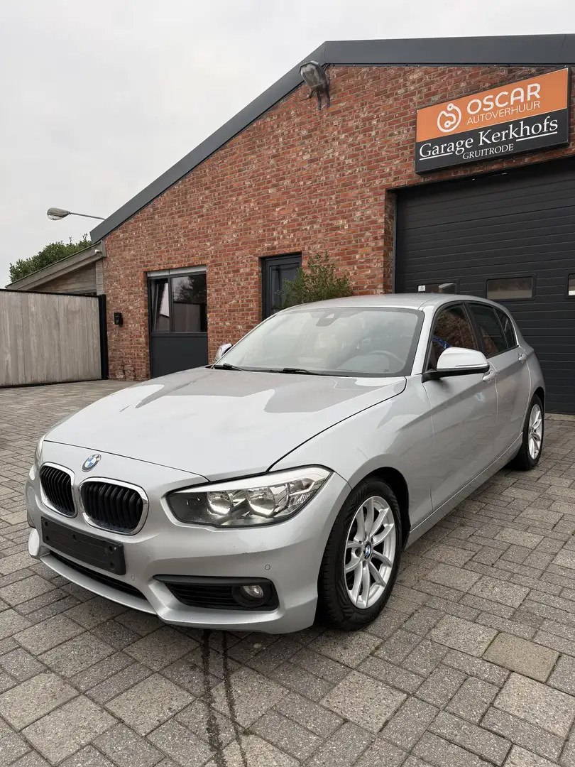 BMW 116 116d Zilver - 2