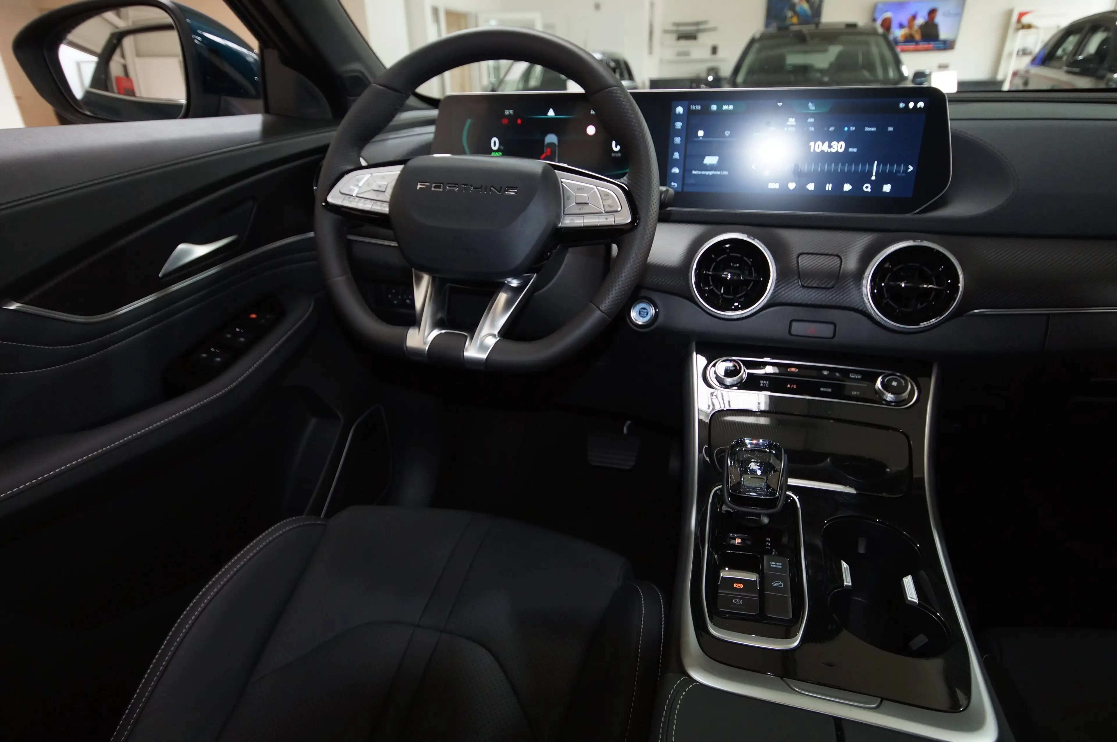 DFM Forthing 5 Forthing 5 EV — photo 12