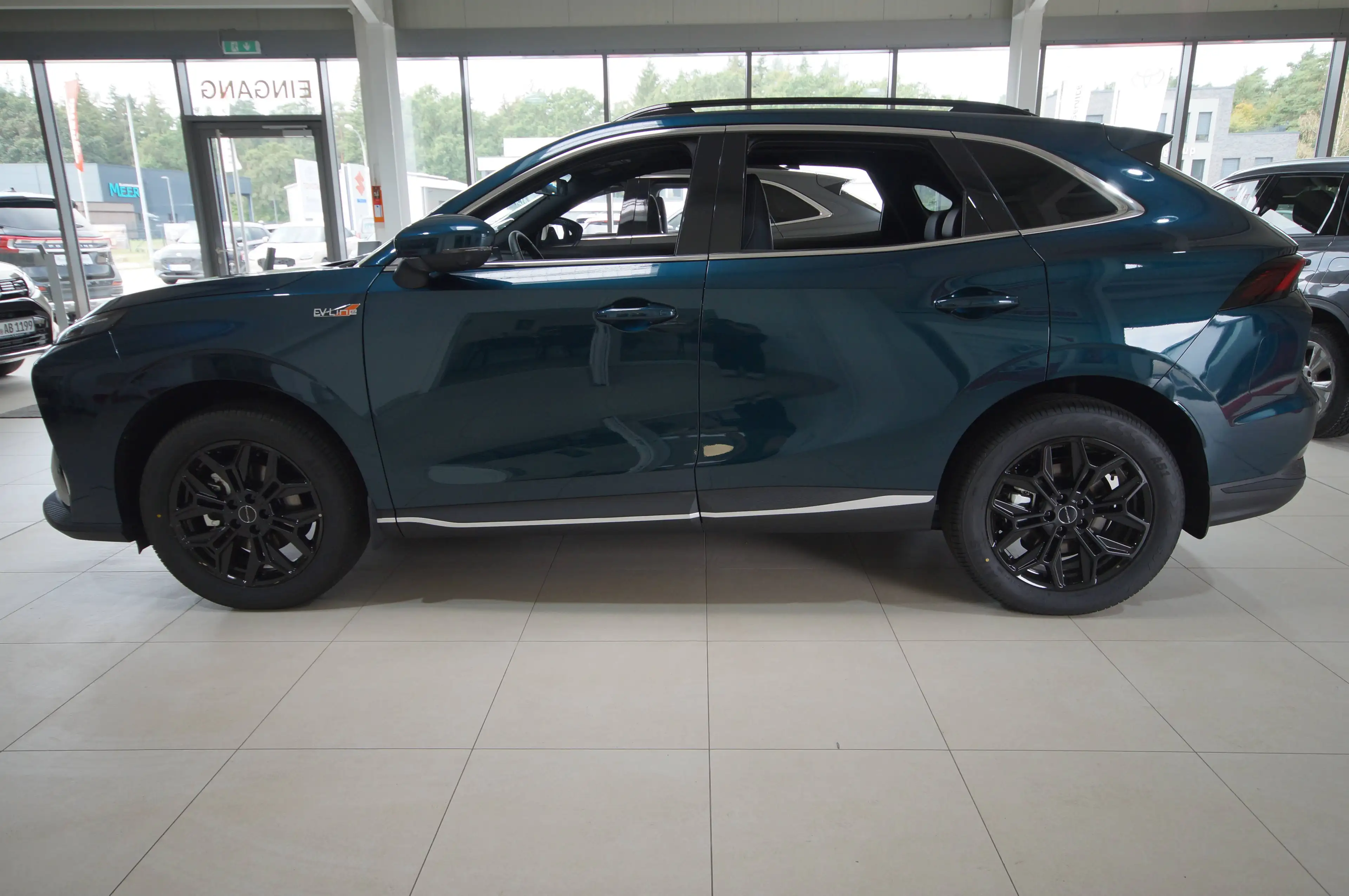 DFM Forthing 5 Forthing 5 EV — photo 6