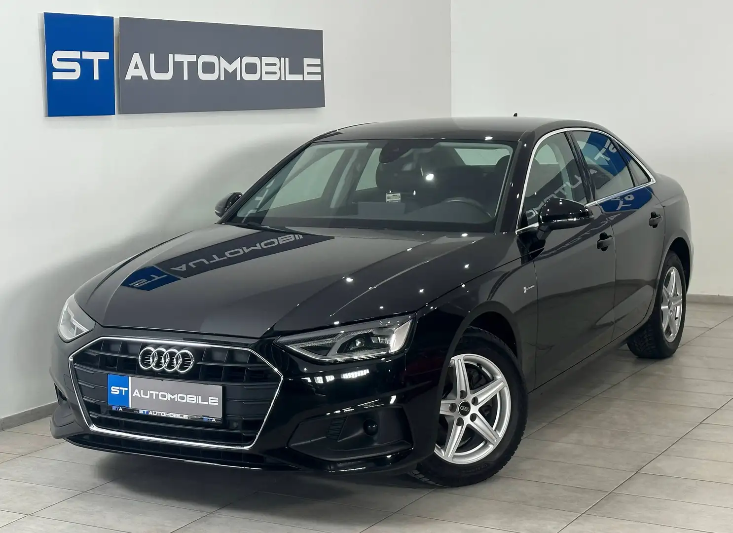 Audi A4 30 TDI S-Tronic Business Edition // 1.BESITZ // Schwarz - 1