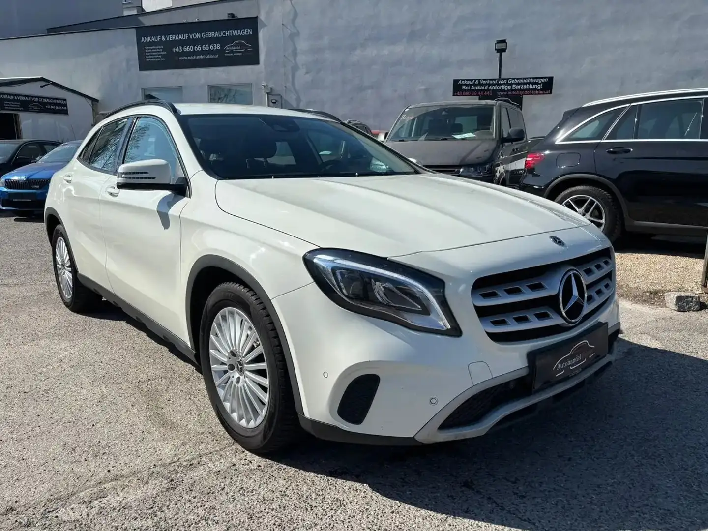 Mercedes-Benz GLA 180 d Automatik 109PS TOP-Zustand PICKERL 03/2027 Weiß - 1