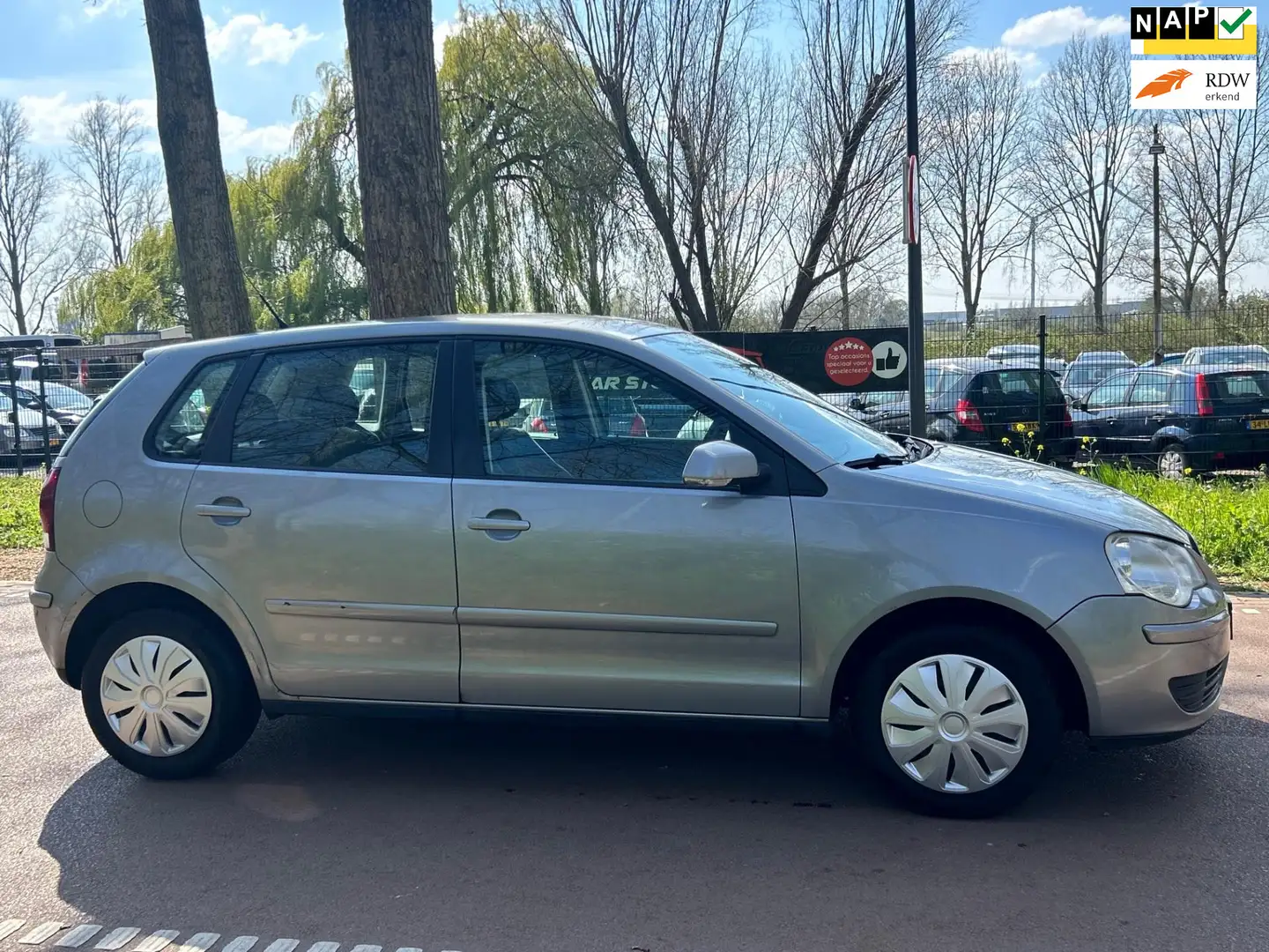 Volkswagen Polo 1.2 Optive AIRCO!APK!5DEURS!KOOPJE! Grijs - 1