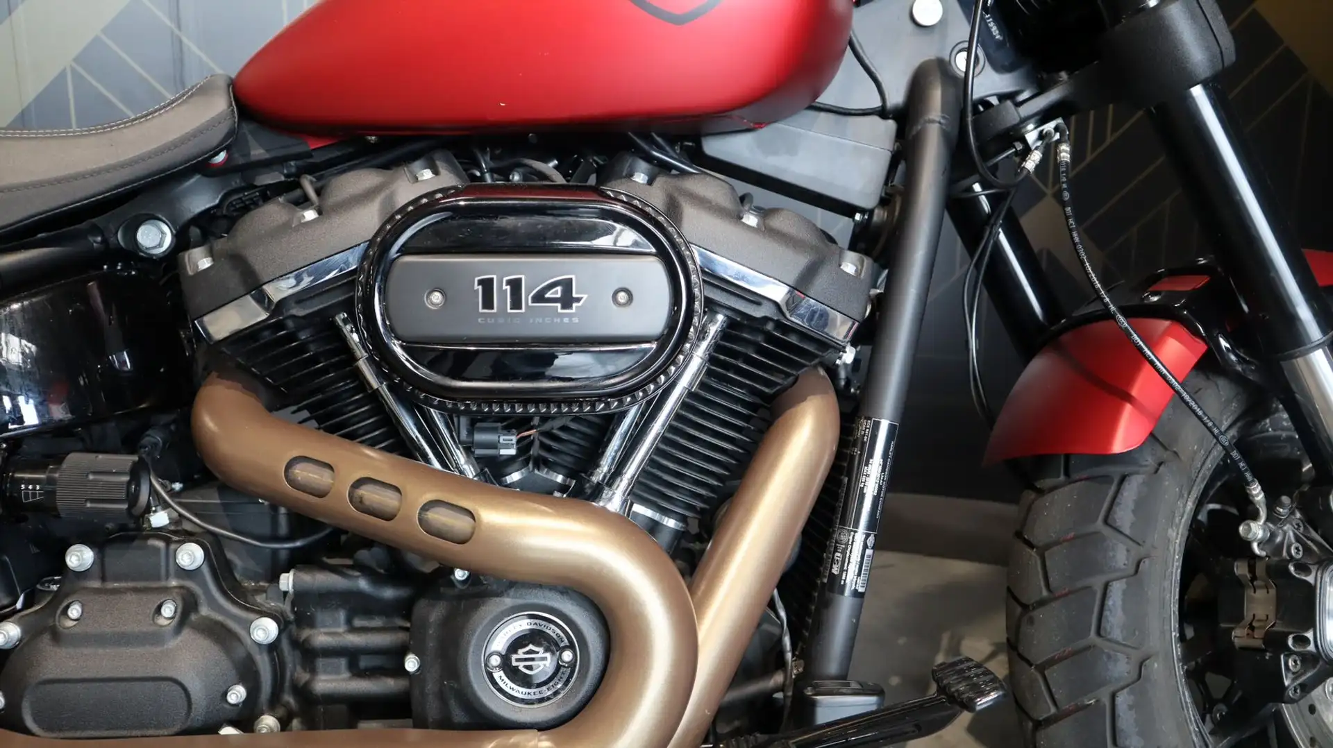 Harley-Davidson Fat Bob 114 Rouge - 2