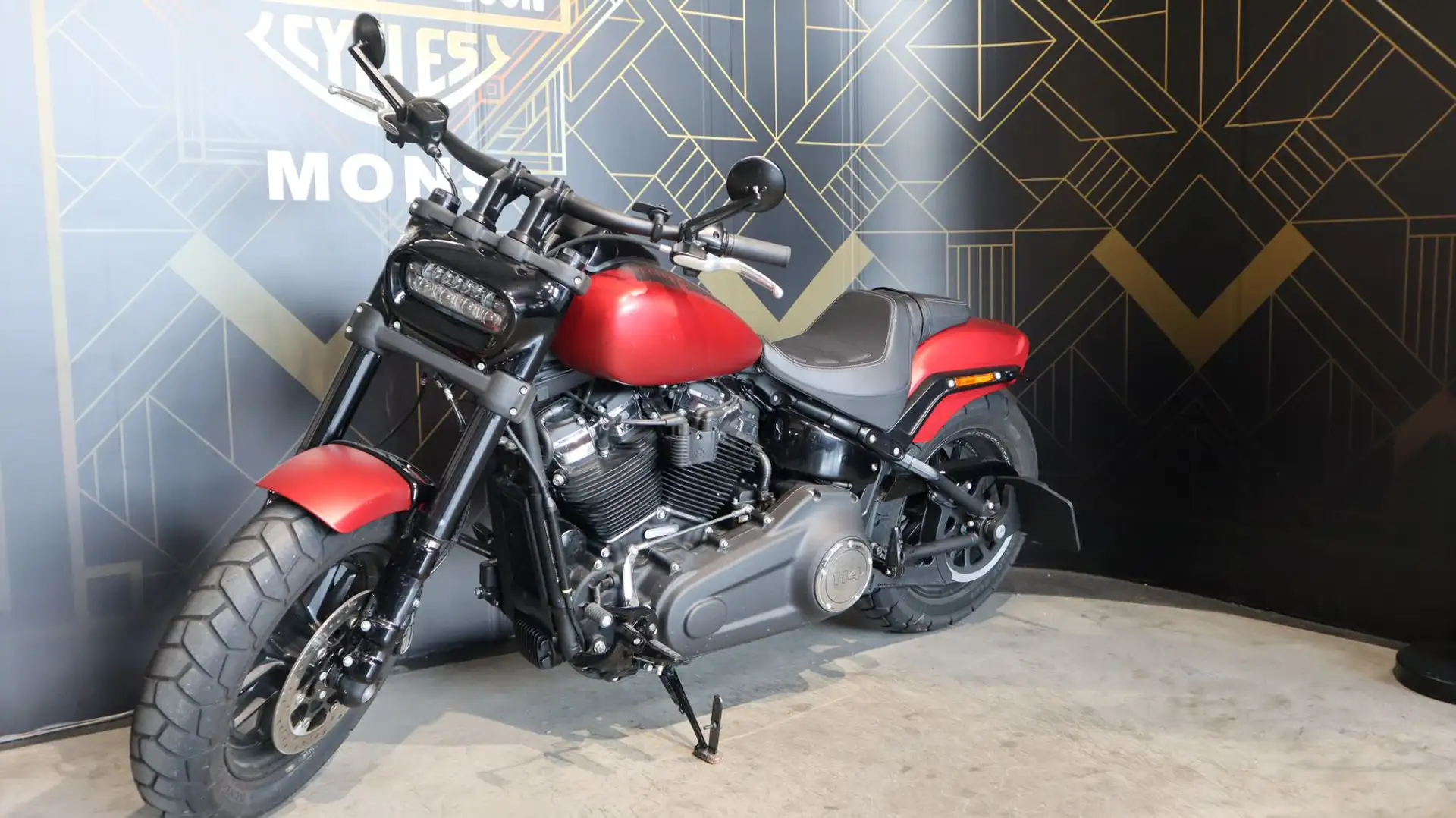 Harley-Davidson Fat Bob 114 Червоний - 1