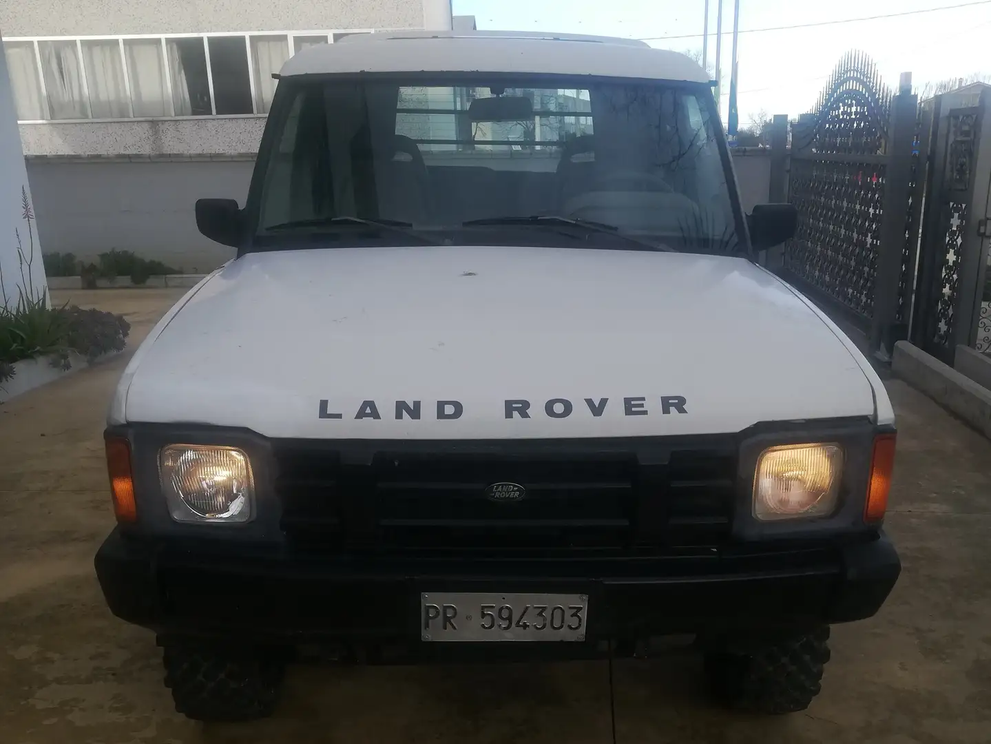 Land Rover Discovery Discovery 3p 2.5 tdi autocarro Bianco - 1