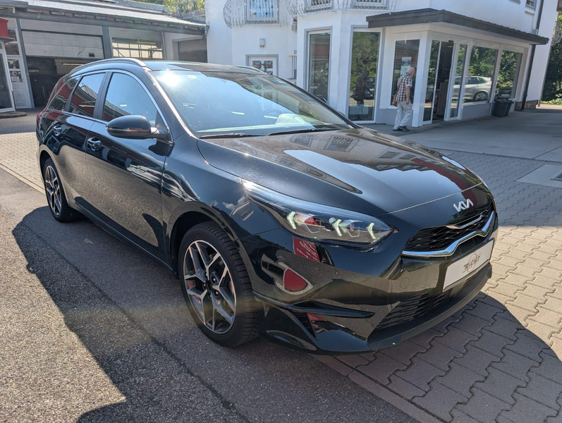 Kia Ceed SW / cee'd SW Ceed SW 1.5 T-GDI Ultimate Navi Kamera LHZ — photo 3