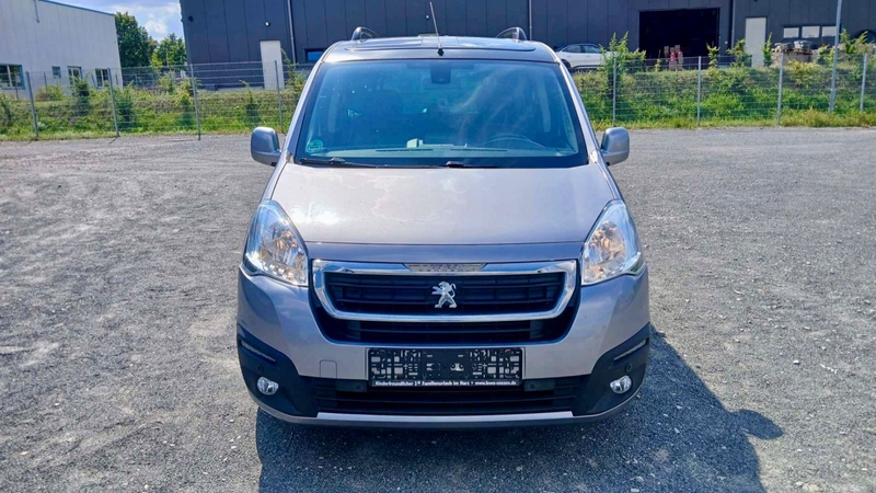 Peugeot Partner Tepee Allure — photo 9