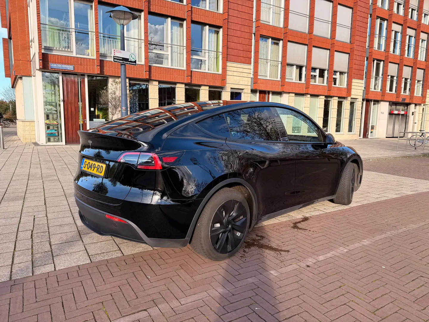 Tesla Model Y Model Y RWD 58 kWh Zwart - 2