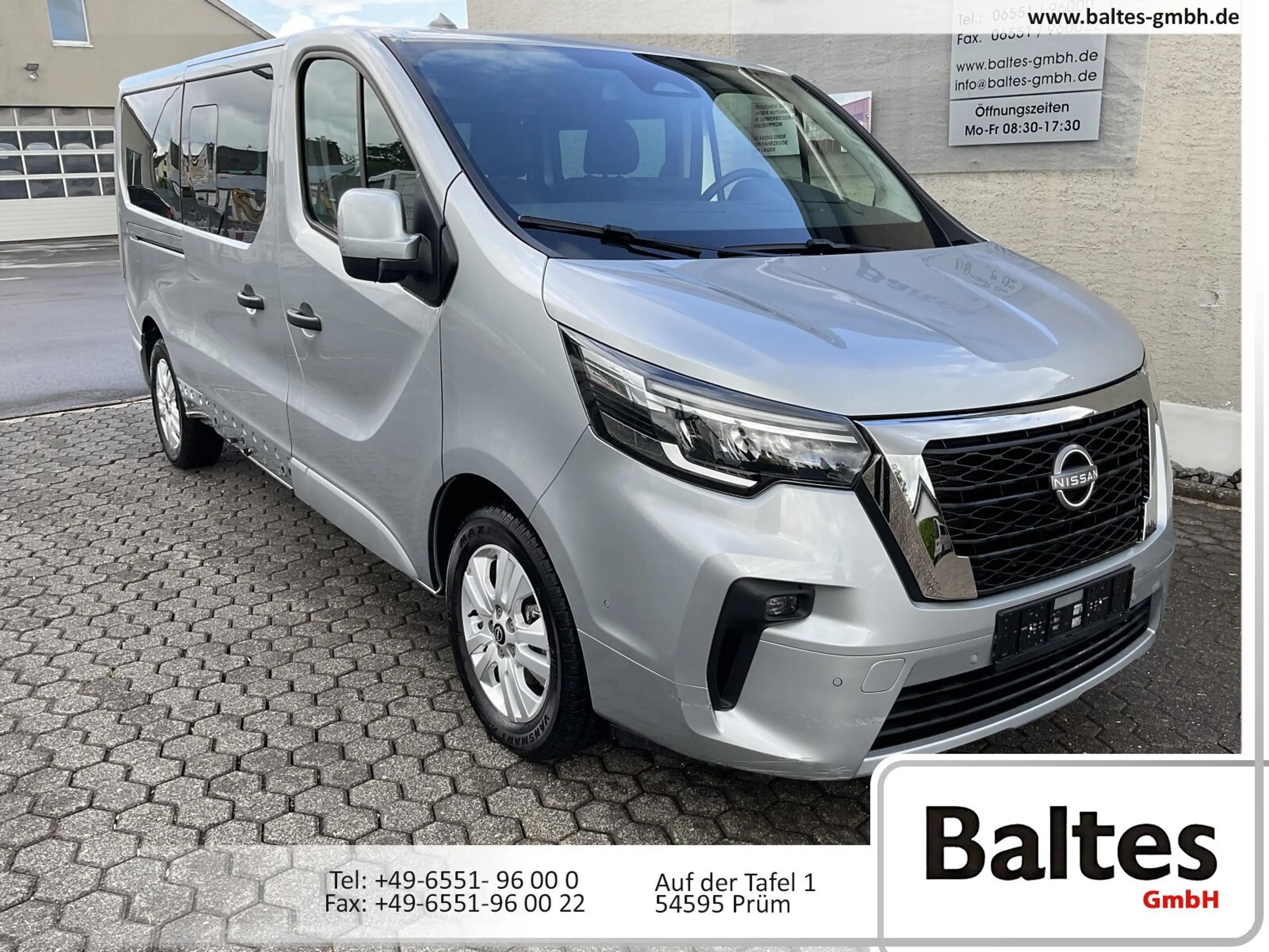Nissan Primastar Primastar Kombi L2H1 Tekna 9Sitze/Navi/i-Key/Kam