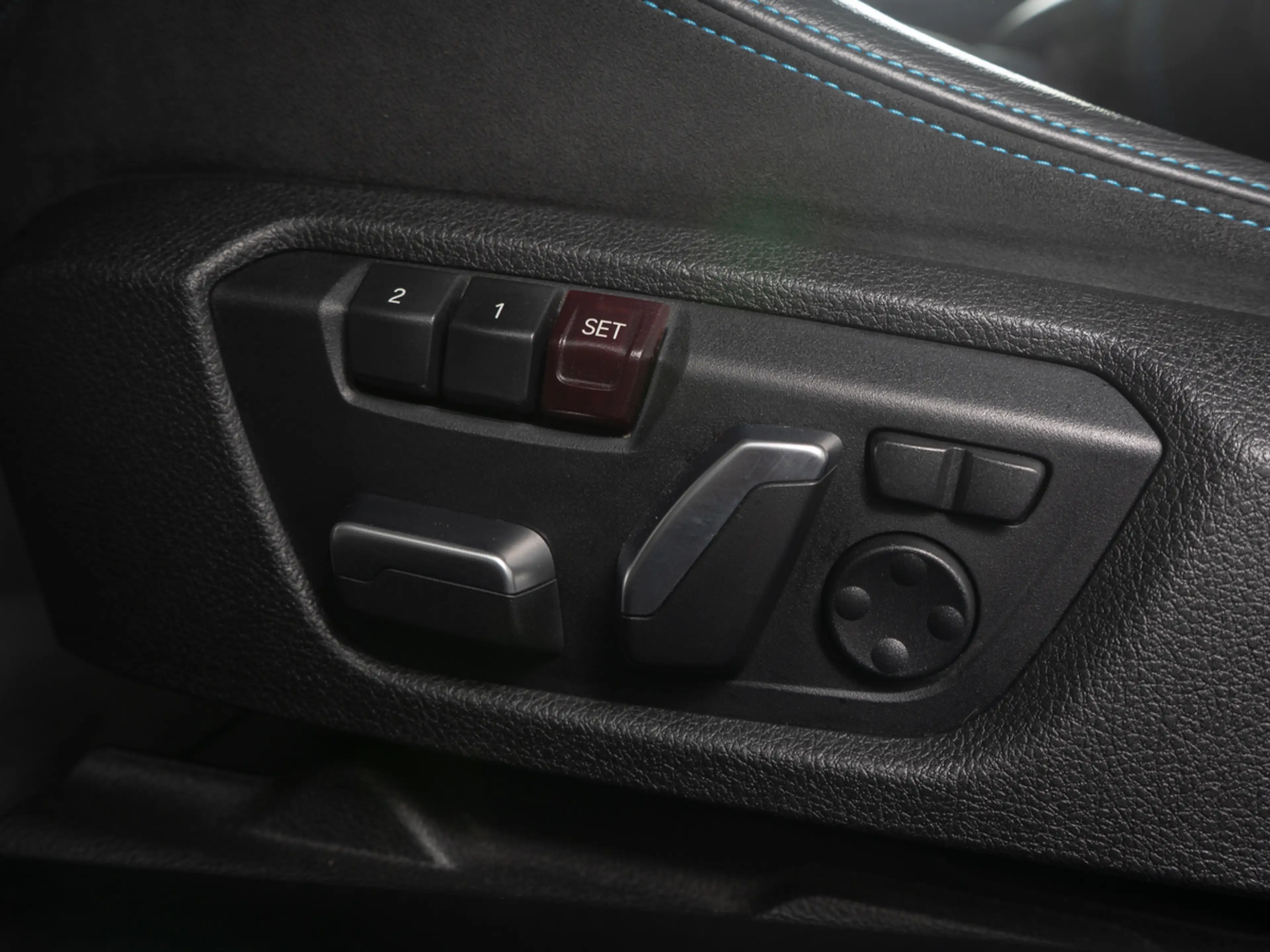 BMW M2 Competition *M-SITZ*APPLE*KAMERA* — photo 15