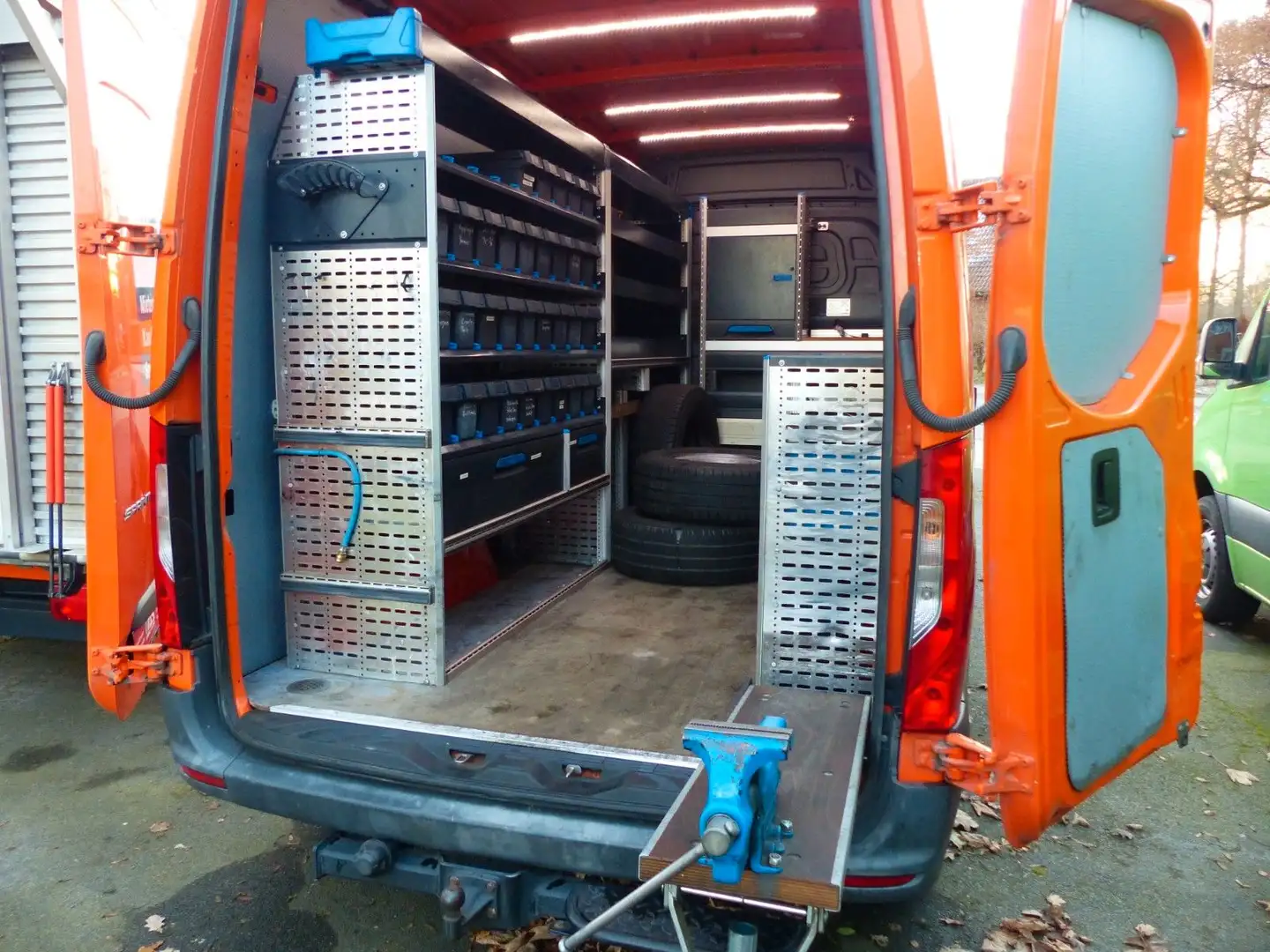 Mercedes-Benz Sprinter III 315 Lang Hoch Sortimo Werkstatt Orange - 1