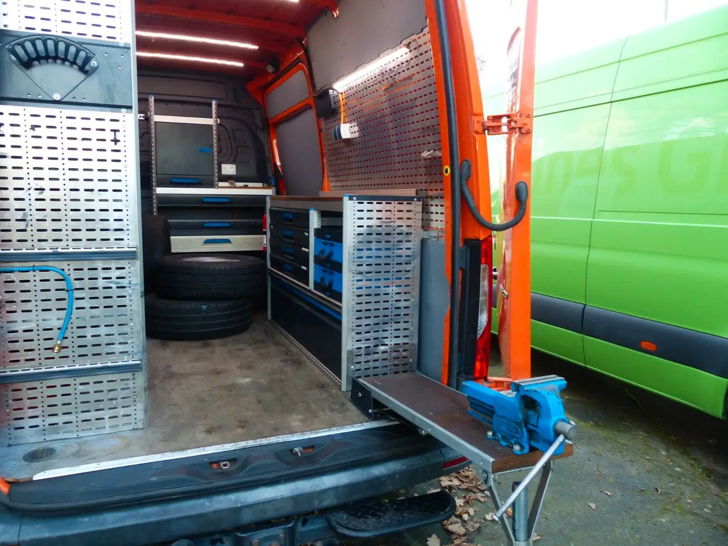 Mercedes-Benz Sprinter III 315 Lang Hoch Sortimo Werkstatt Orange - 2