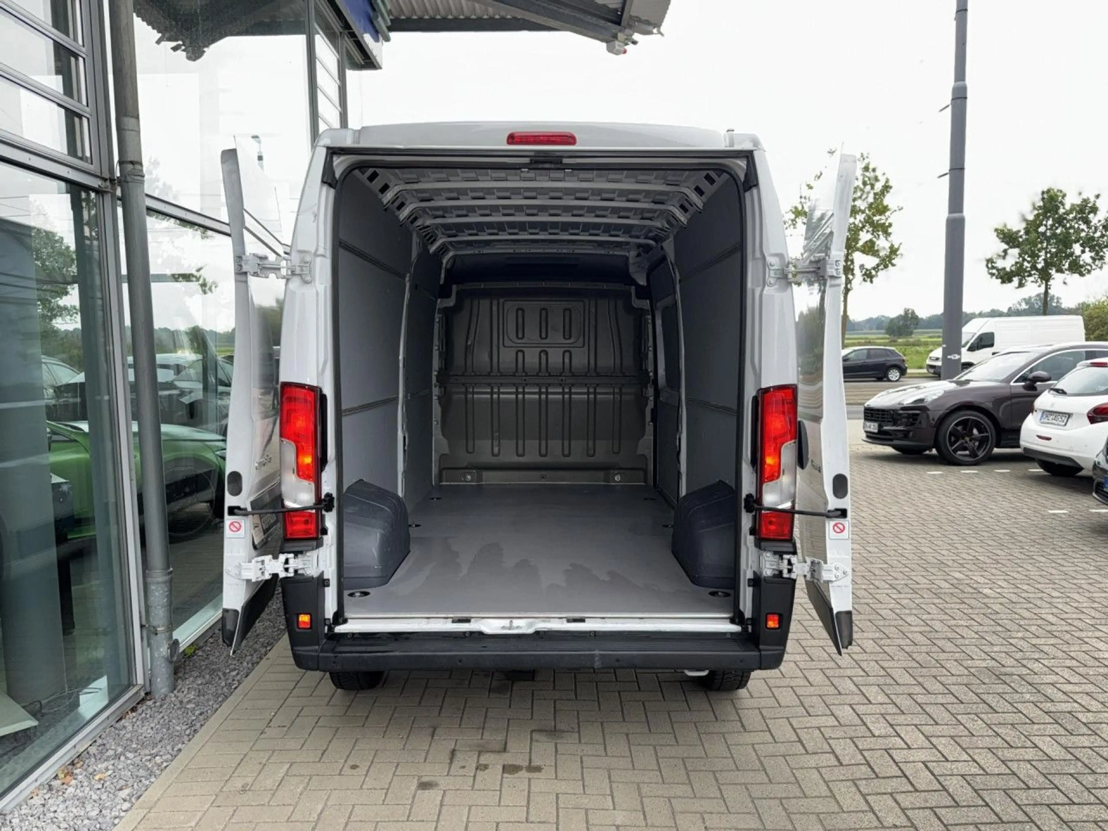 Citroen Jumper 2.2 BlueHDi 180 L3H2 Heavy, Carplay! Navi — photo 6