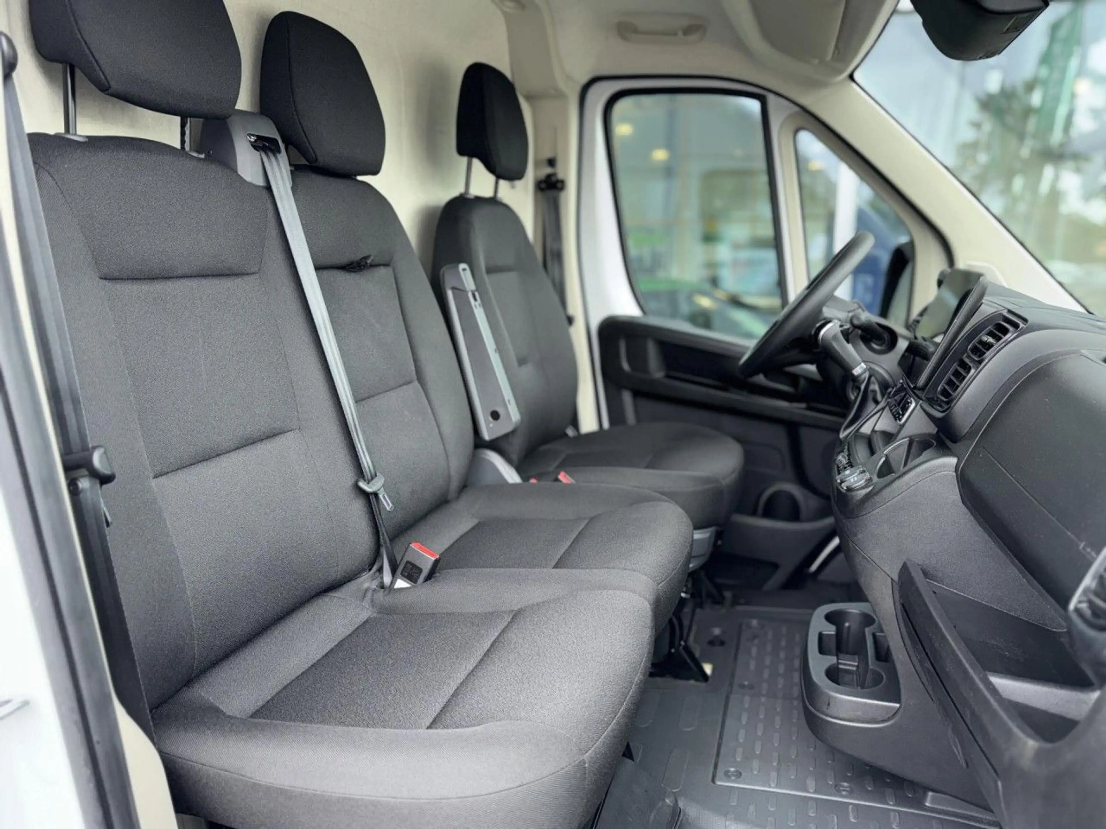 Citroen Jumper 2.2 BlueHDi 180 L3H2 Heavy, Carplay! Navi — photo 11