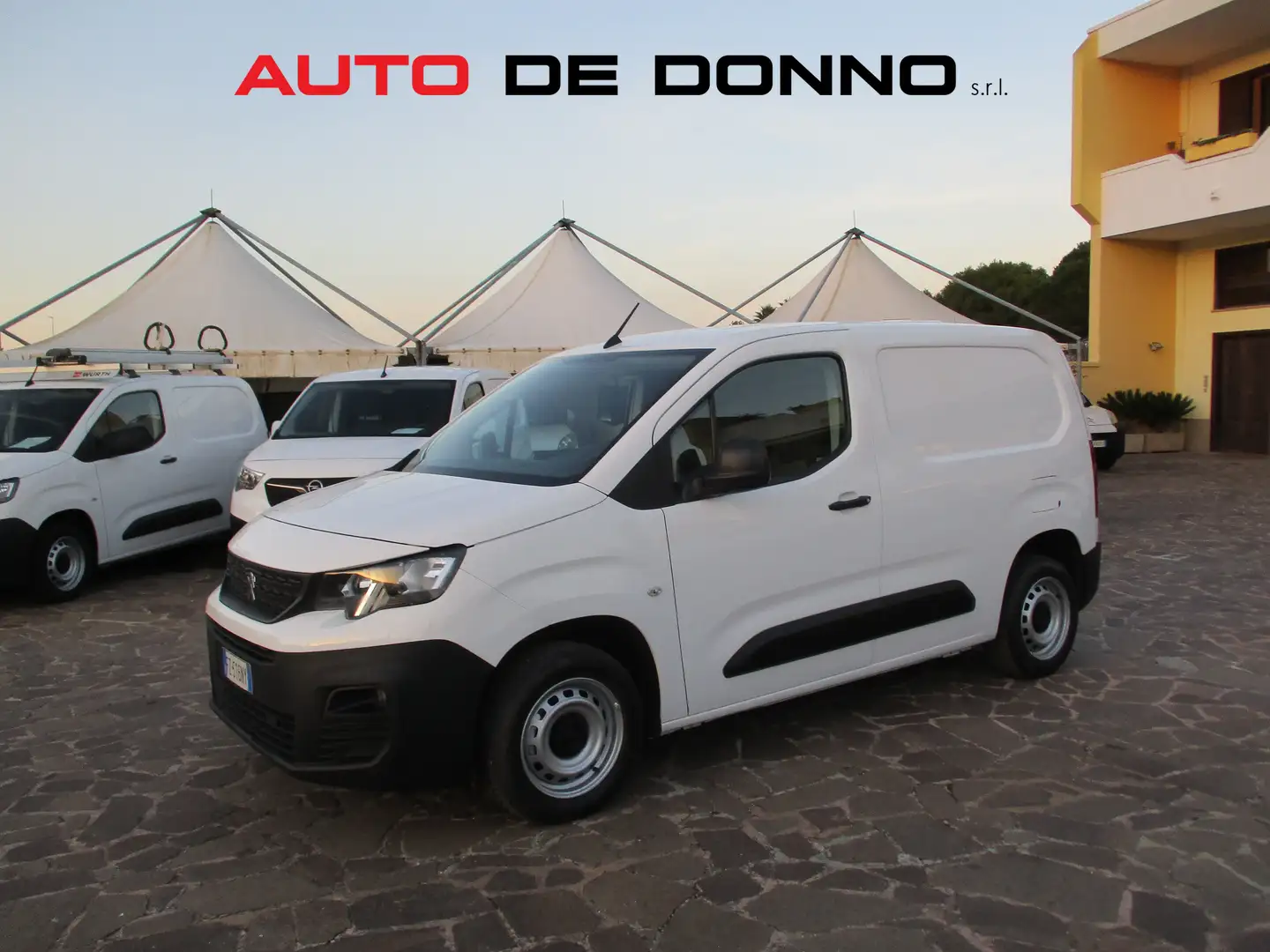 Peugeot Partner 1.5 HDI 100CV 3 POSTI Blanc - 1
