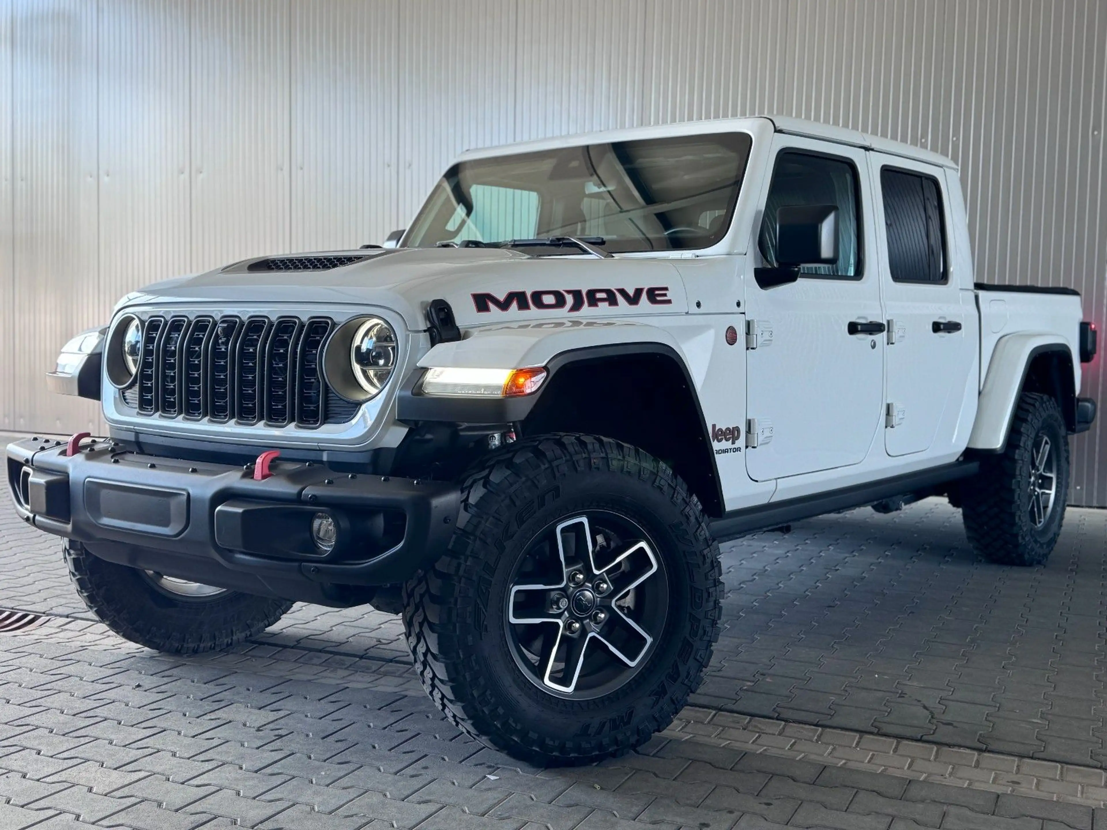 Jeep Gladiator Mojave X MY25 *ACC,CarPlay,Navi,AHK* — photo 2