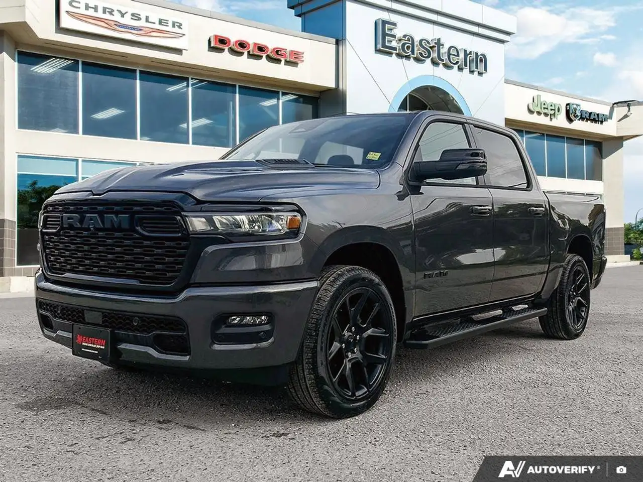 RAM 1500 снимка RAM 1500