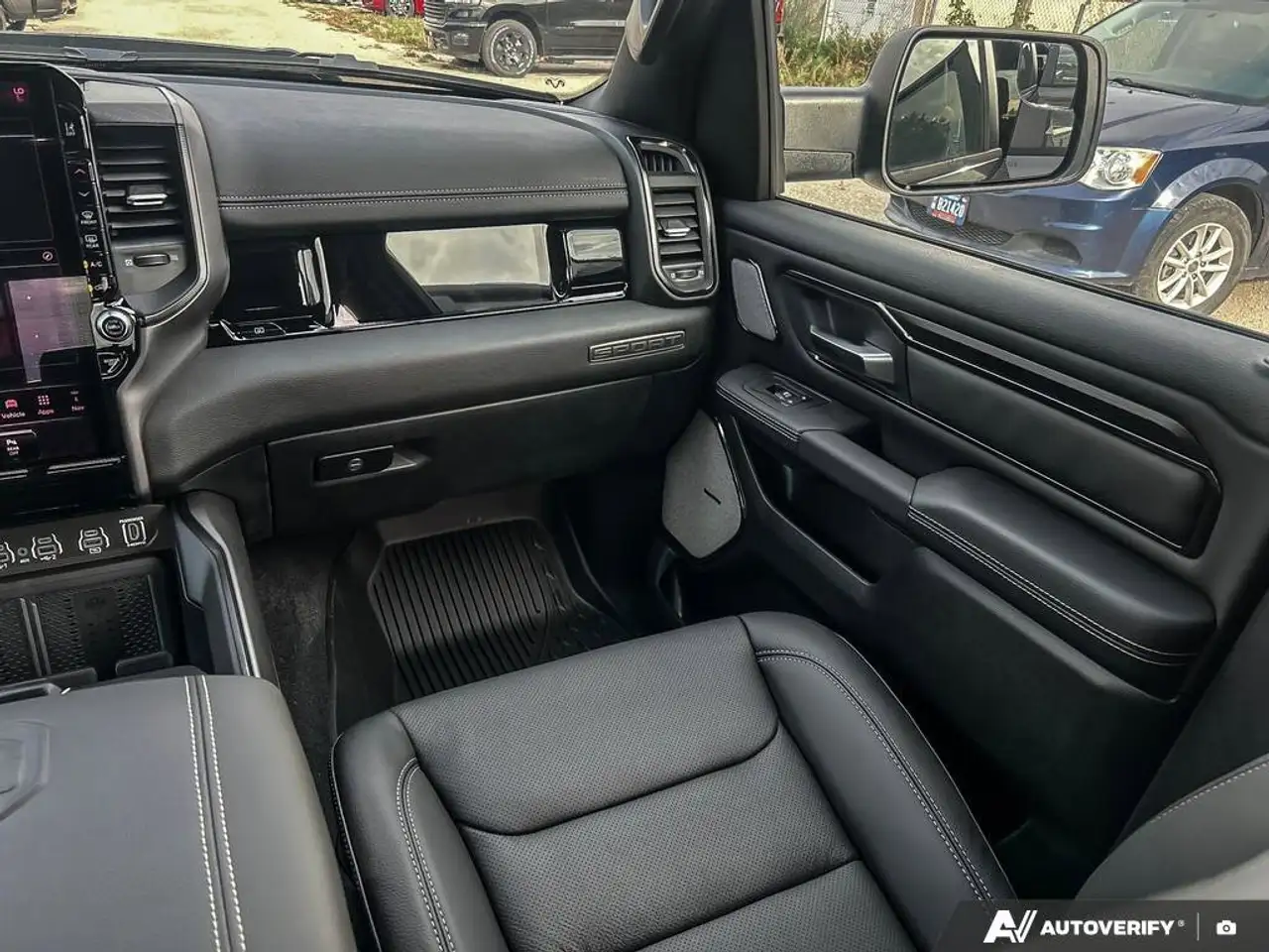 RAM 1500 снимка RAM 1500