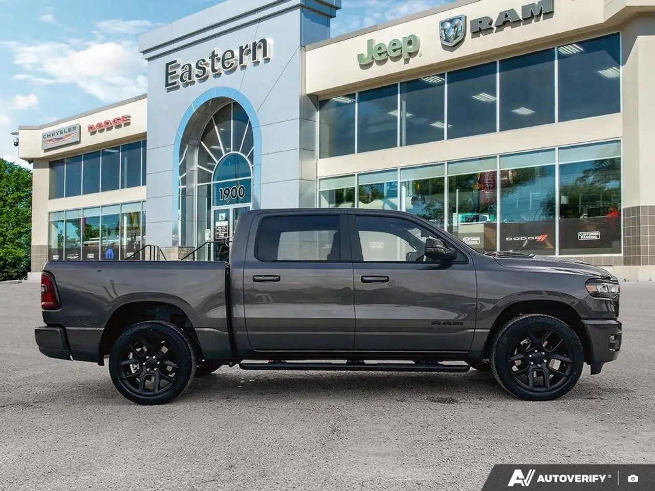 RAM 1500 снимка RAM 1500