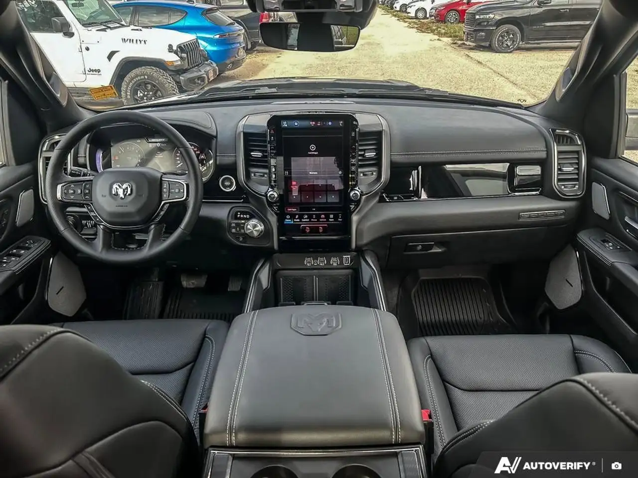 RAM 1500 снимка RAM 1500