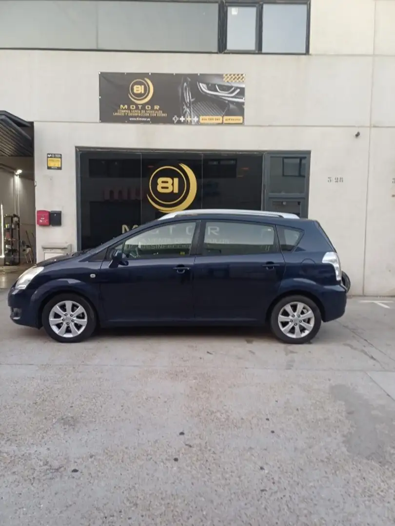 Toyota Corolla Verso 2.2D4D Sol Zwart - 1