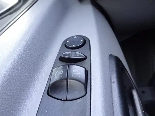 Mercedes-Benz Sprinter view 10