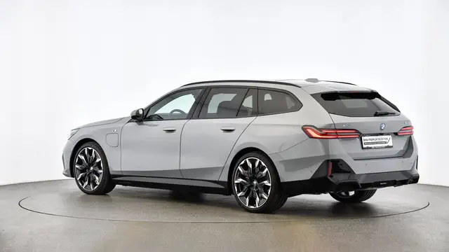 BMW 550 e xDrive Ansicht 3